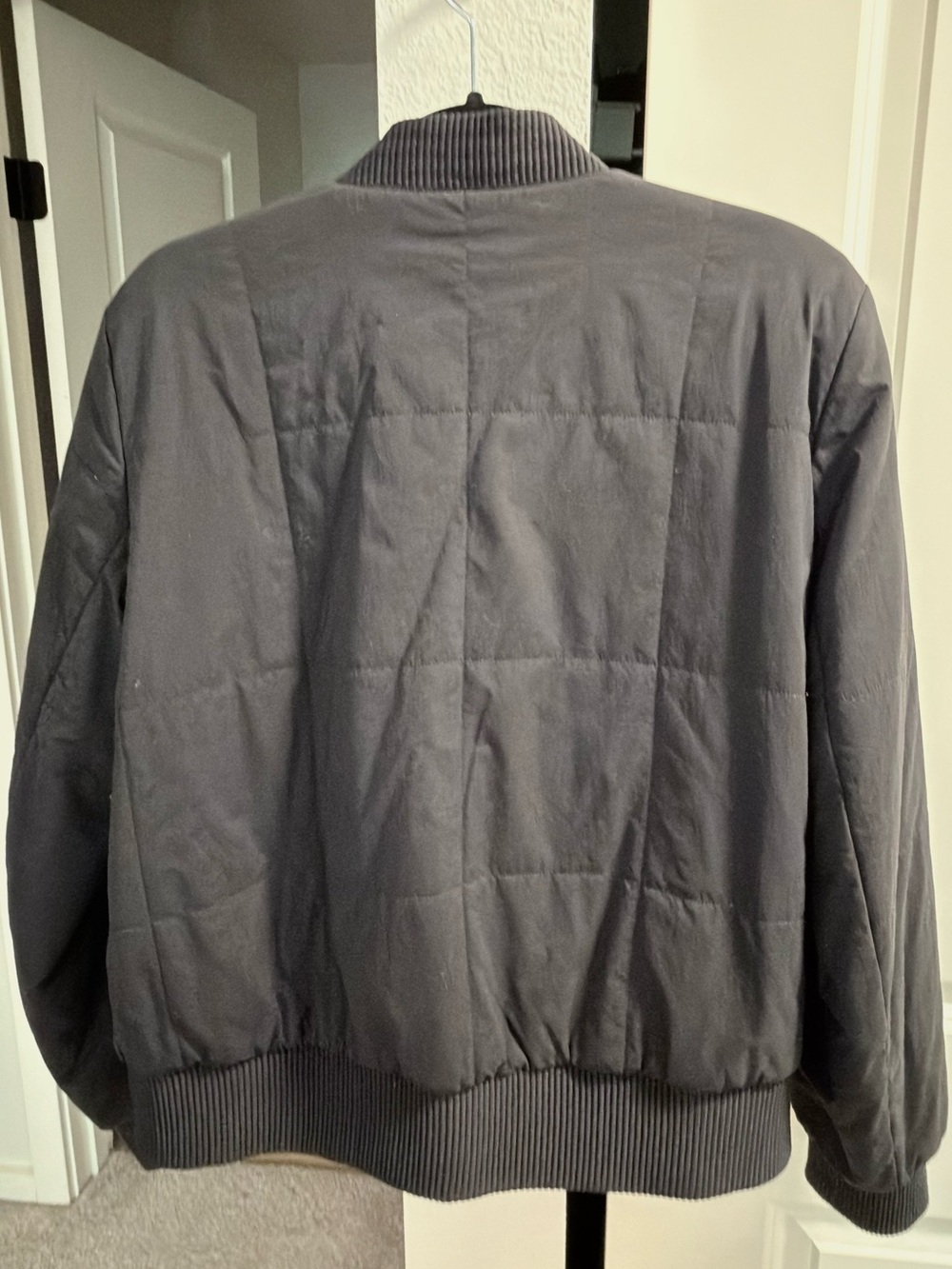 Lululemon Reversible Bomber Jacket - Insulated - Picture 8 of 10